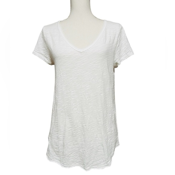 DYLAN WOMEN’S WHITE V-NECK SHORT SLEEVE COTTON T-SHIRT SIZE SMALL - Picture 1 of 9